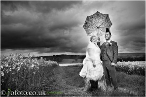 Wedding Photographer Fitzleroi Barn